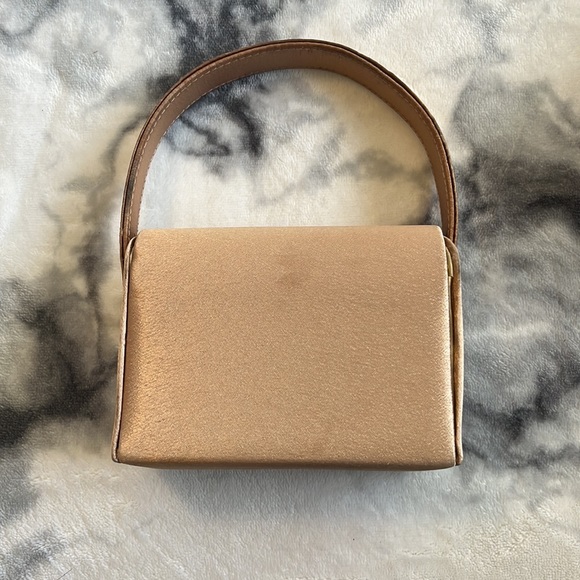 Gold mini evening clutch - Picture 2 of 3